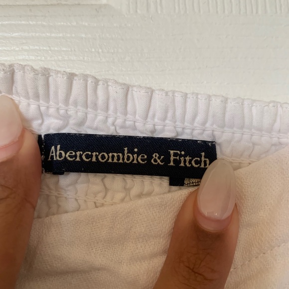 A white Abercrombie & Fitch button down linen dress - Picture 2 of 4